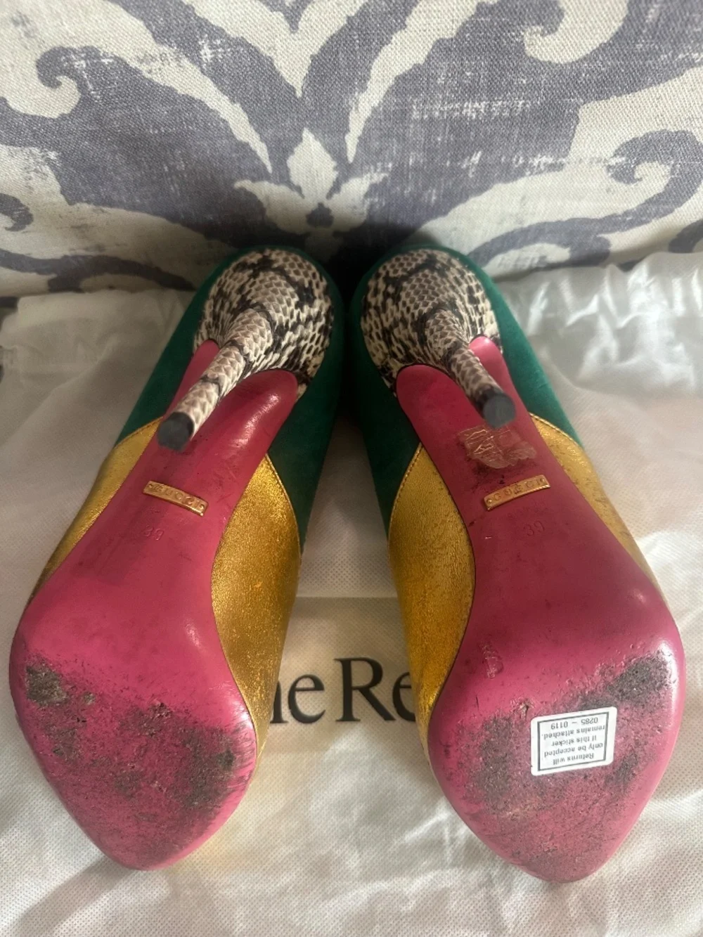 Authentic Gucci Leather & Suede Color block Pattern Pumps - Picture 12 of 15